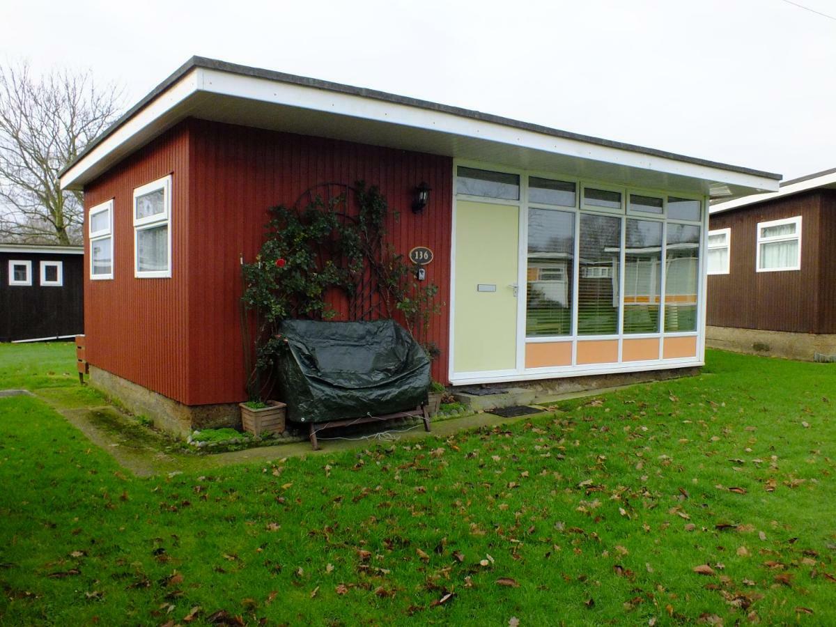 Broadside Chalet Park Stalham Luaran gambar